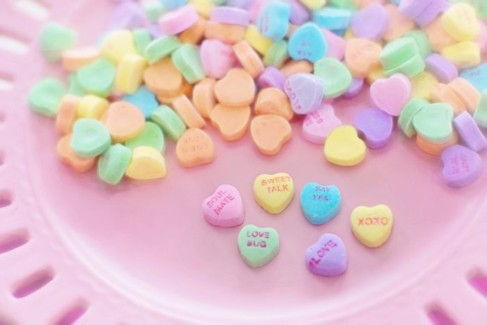 valentine-candy-hearts-conversation-sweet-37532